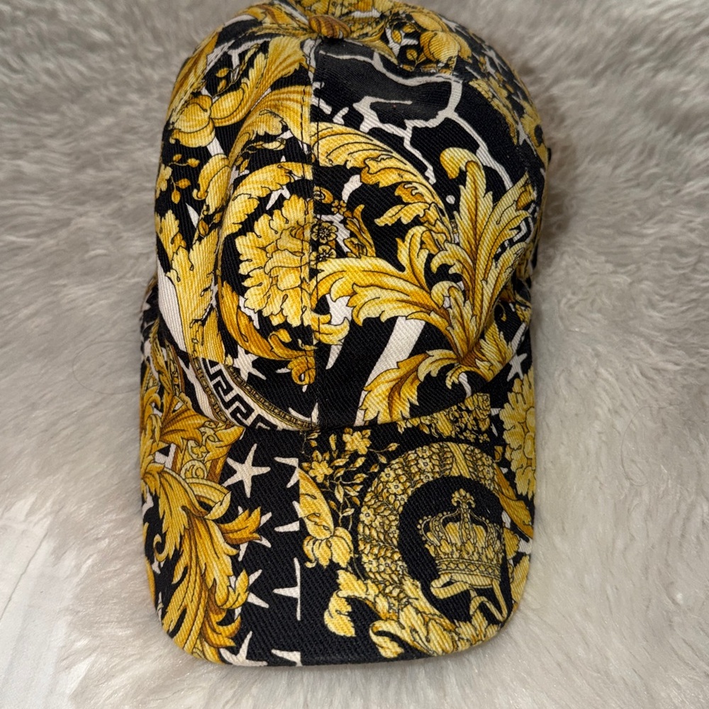 Versace Black and Gold Baroque Hat Unisex - Picture 9 of 12